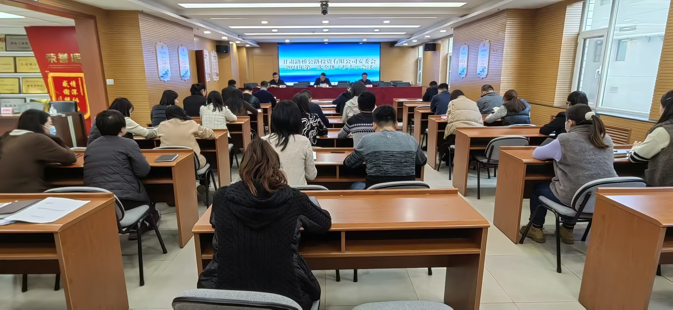 95f827d4920307f81aed0390cb80195e(1).jpg 95f827d4920307f81aed0390cb80195e(1).jpg