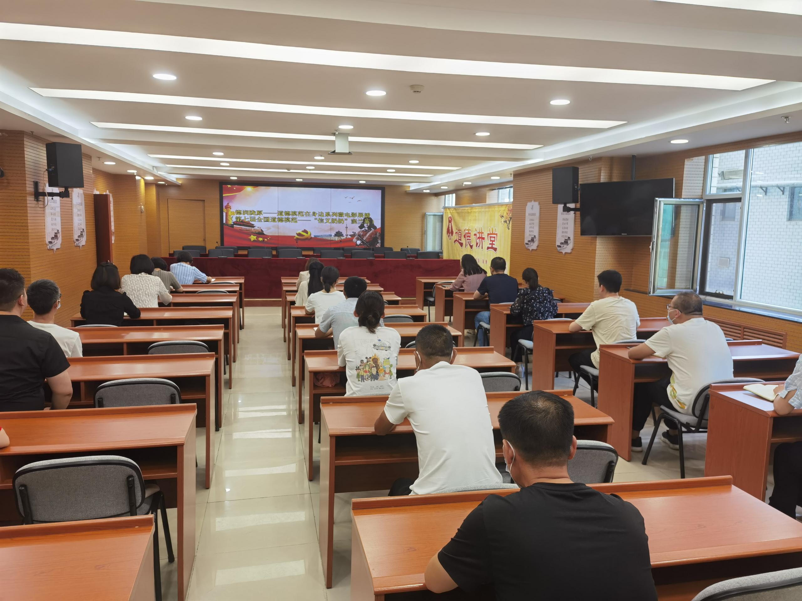 竇蘭英(2).jpg 竇蘭英(2).jpg